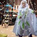 winter straattheater: zeepbellen elf
